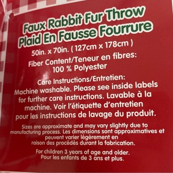 NWT HELLO KITTY FAUX FUR CANDY CANE CHRISTMAS BLANKET - Picture 4 of 9